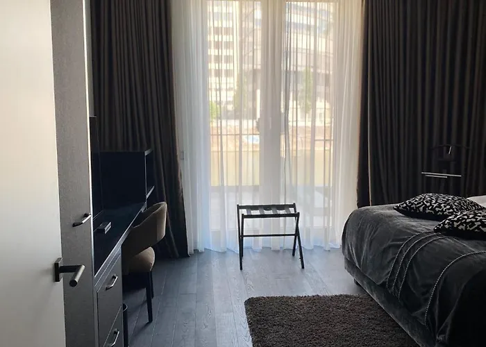 Hotel Main